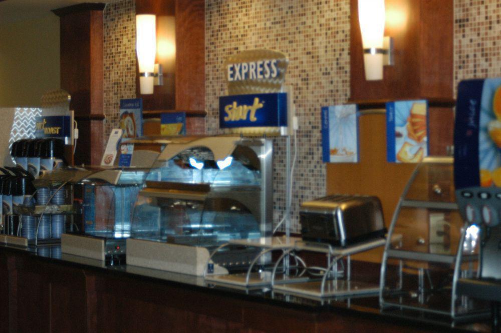 Holiday Inn Express Athens By Ihg Exterior photo
