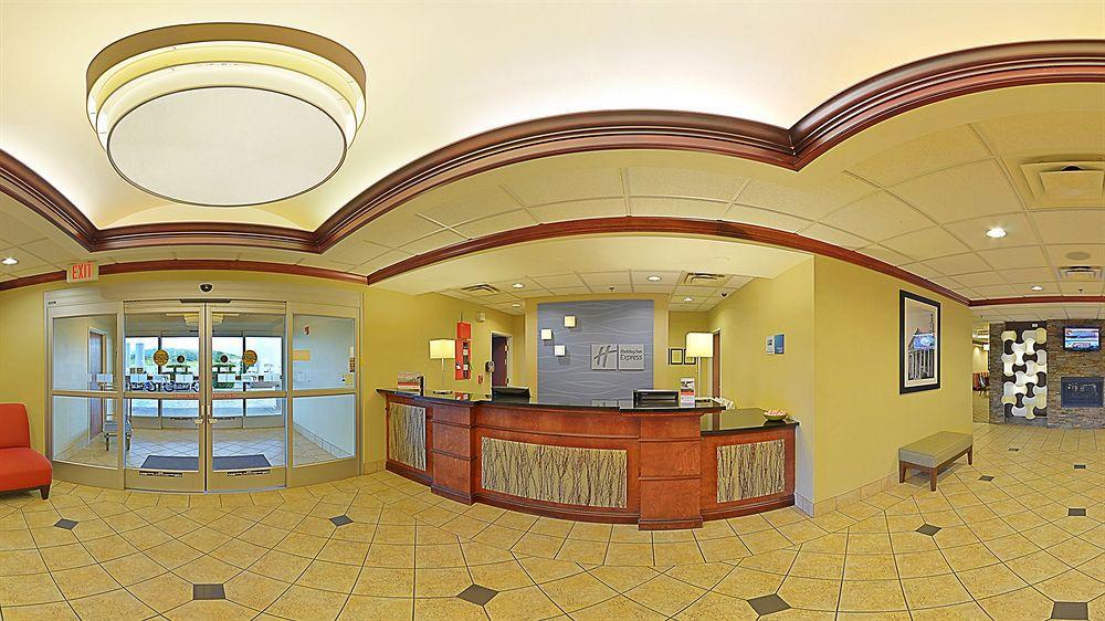 Holiday Inn Express Athens By Ihg Exterior photo