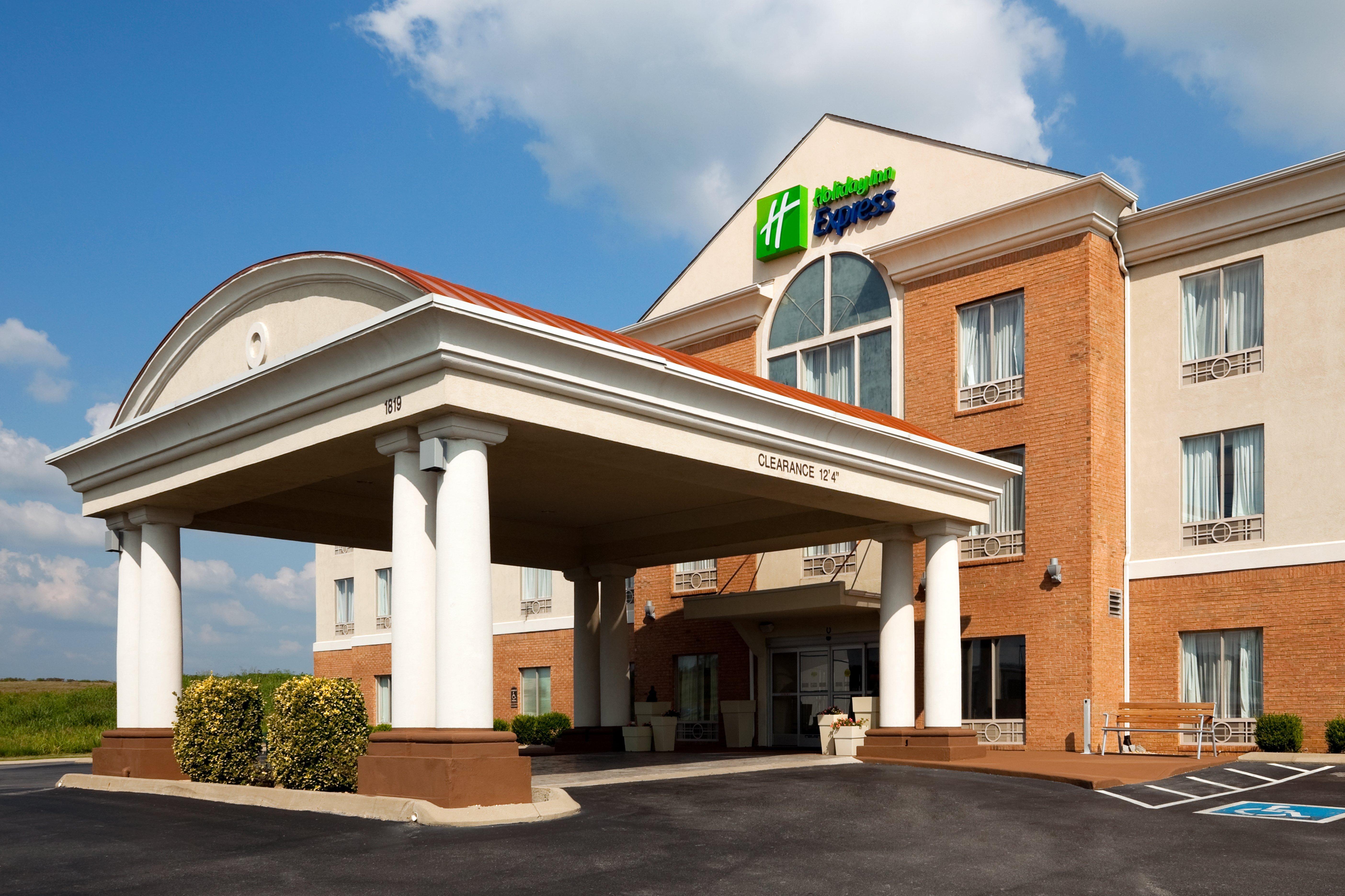 Holiday Inn Express Athens By Ihg Exterior photo